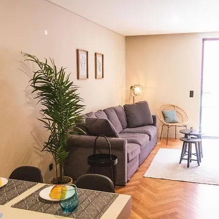 Sao Lazaro's Garden - With Terrace Apartment *